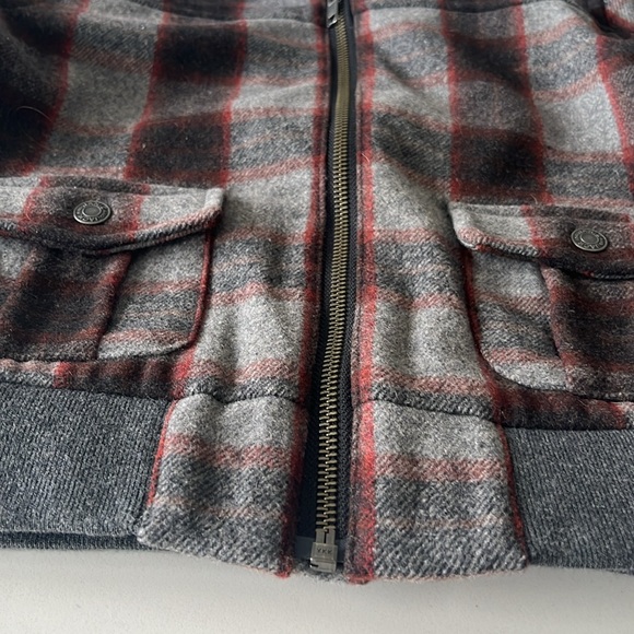 ✨Plaid Jacket✨ - Picture 5 of 7